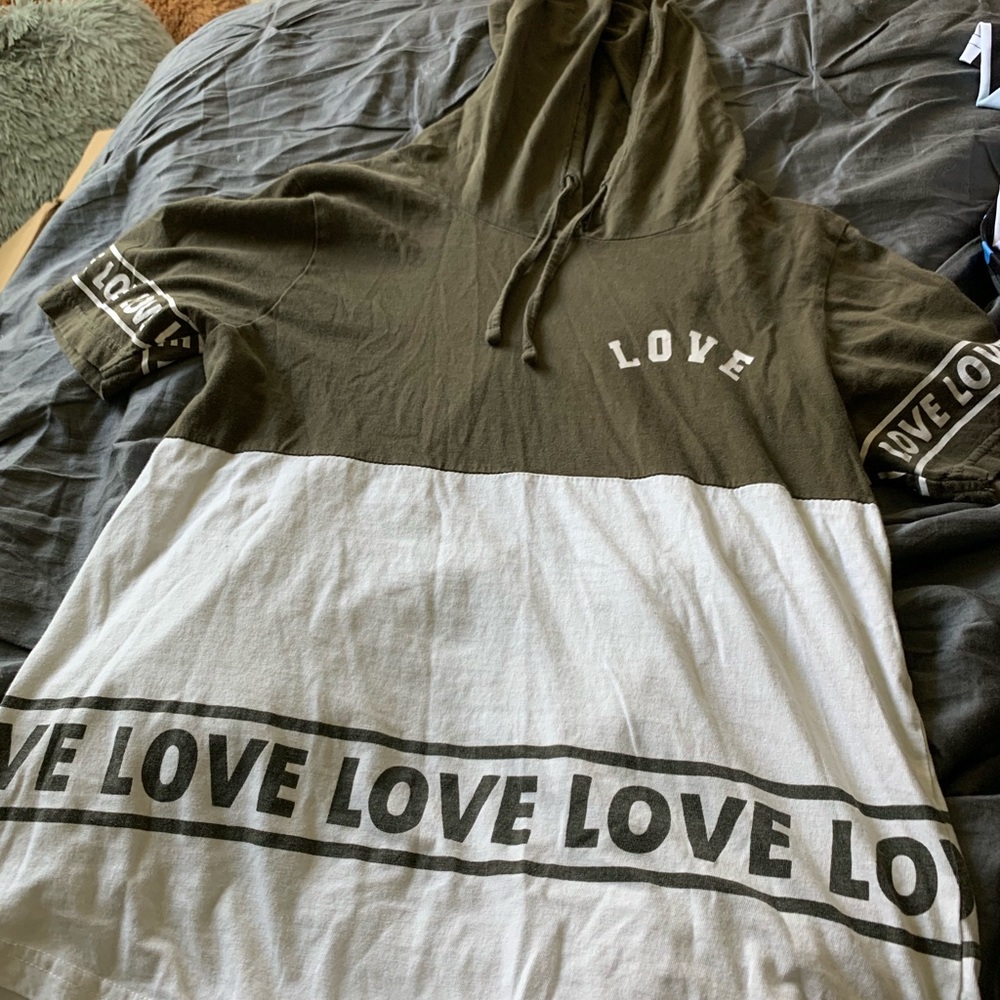 T-Shirt with hoodie